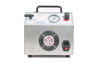 Aerosol generator of cold atomized oil produced by Laskin nozzles