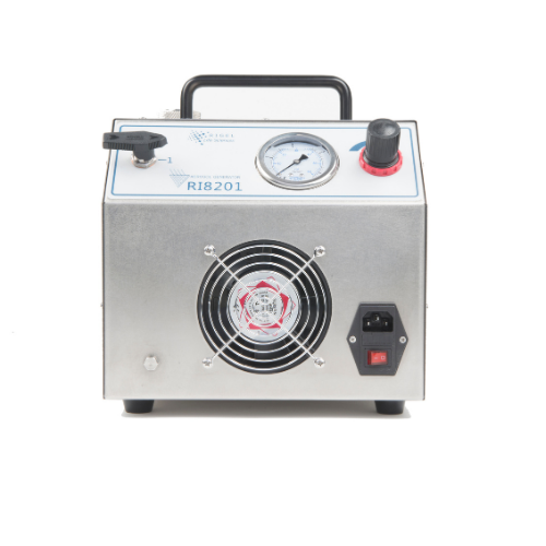 Aerosol generator of cold atomized oil produced by Laskin nozzles
